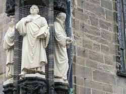 Statuen der Reformatoren am Zwickauer Dom